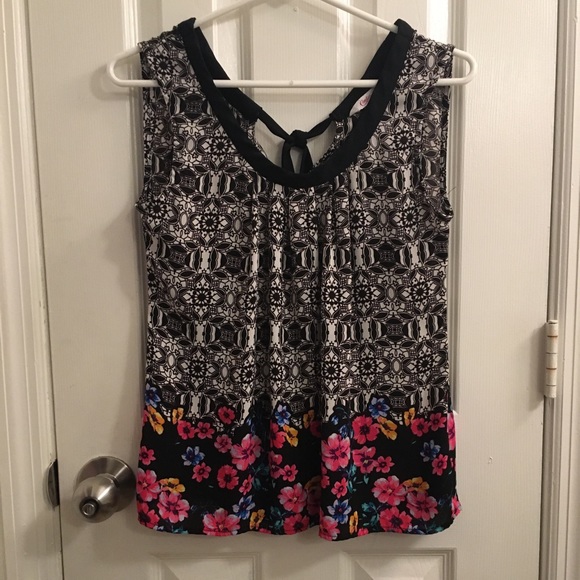 🌸Candies black and white with flower design - Picture 1 of 4